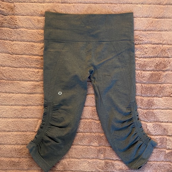 Lululemon 7/8s running leggings 2 pairs - Picture 2 of 5